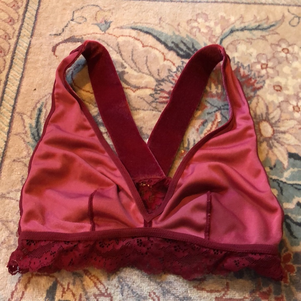 Auden Women’s Red Velvet Plunge Bralette Size Small - Picture 4 of 16